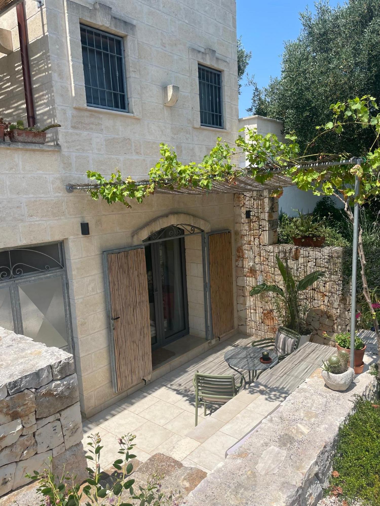 Casa Della Scrittrice Bed & Breakfast Ostuni Oda fotoğraf